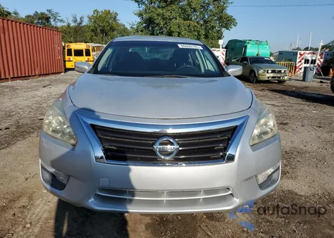 2014 Nissan Altima 2.5 z USA, uszkodzony, nr VIN 1N4AL3AP2EN336211